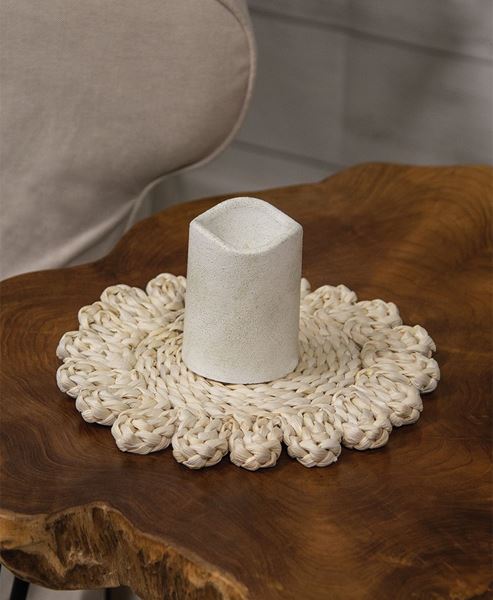 Picture of Corn Husk Flower Shape Candle Mat, 10"